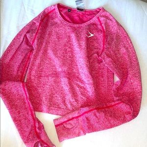 Pink cropped Gymshark top